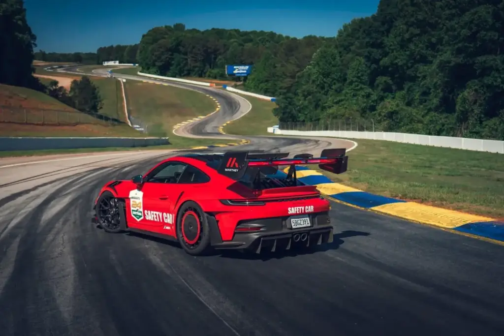 El Porsche 911 vuelve a demostrar quien es el mandamás en Road Atlanta... 7 años después 13 Motor16 2026 Porsche 911 Record Road Atlanta 13 Motor16