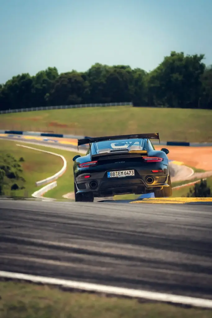 El Porsche 911 vuelve a demostrar quien es el mandamás en Road Atlanta... 7 años después 4 Motor16 2026 Porsche 911 Record Road Atlanta 4 Motor16
