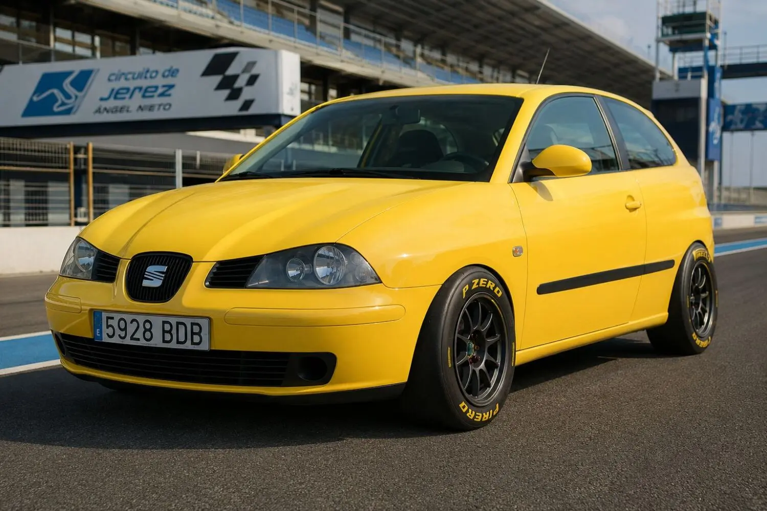 2026 Seat Ibiza con neumáticos de Fórmula 1.