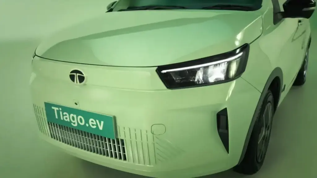 Tata Tiago: El utilitario de los 4.000 euros se pone mucho más guapo y tecnológico 4 Motor16 2026 Tata Tiago.ev India 3 Motor16
