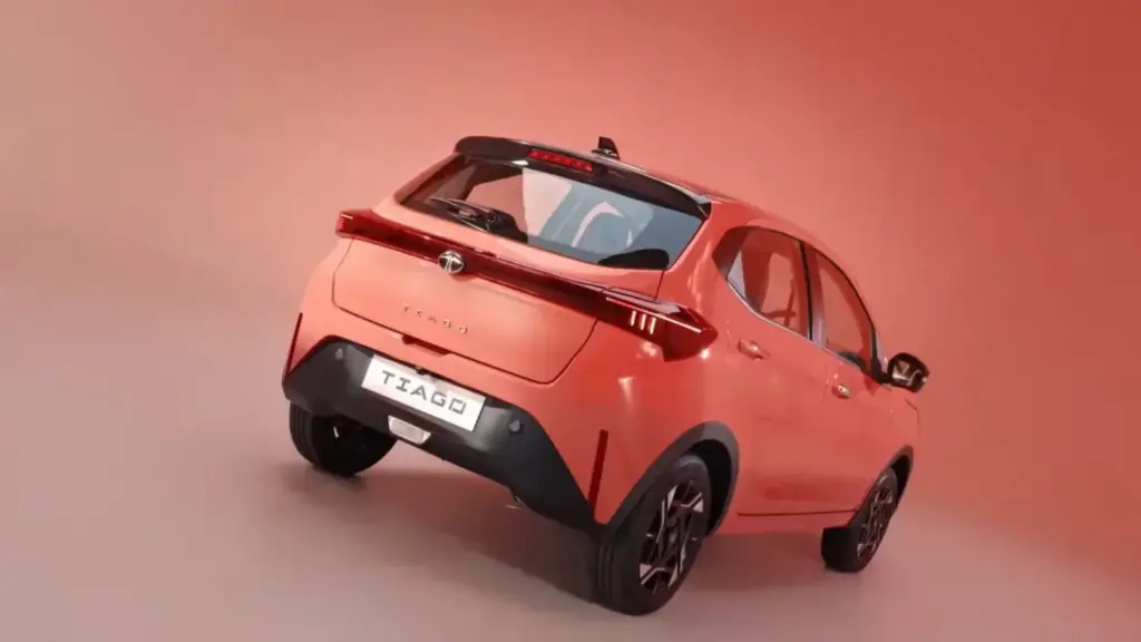 Tata Tiago: El utilitario de los 4.000 euros se pone mucho más guapo y tecnológico 9 Motor16 2026 Tata Tiago.ev India 8 Motor16