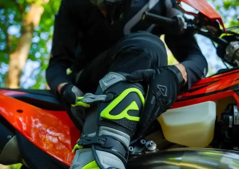Acerbis X-Team 2.0: por 199,95€, la bota con protección Nivel 2 para iniciarse en el off-road