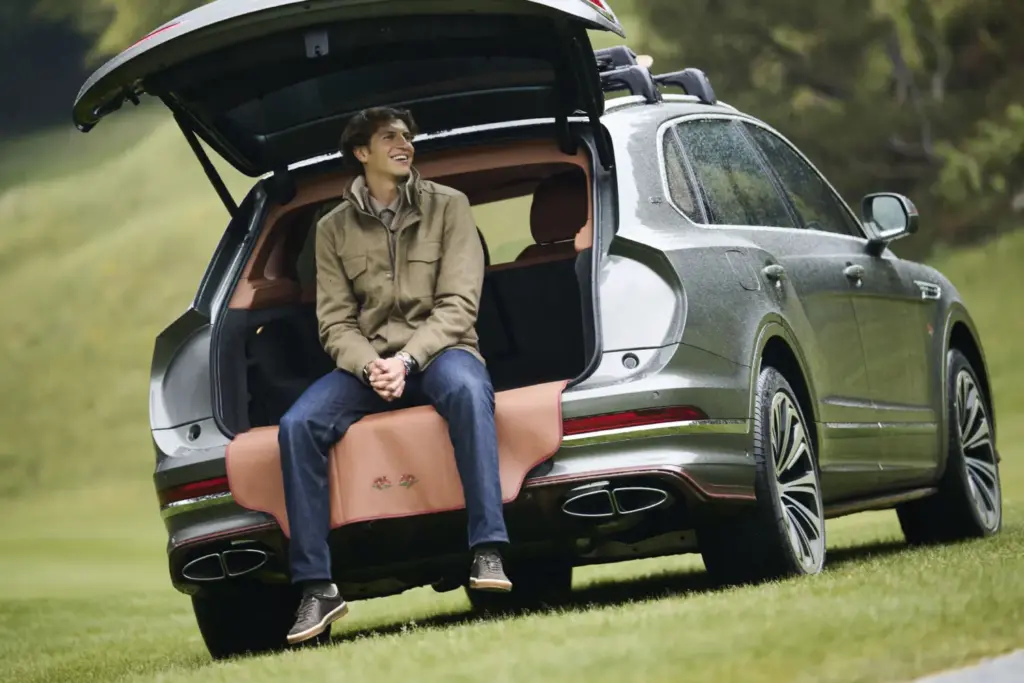 2026 bentley bentayga chalet edition 4 Motor16