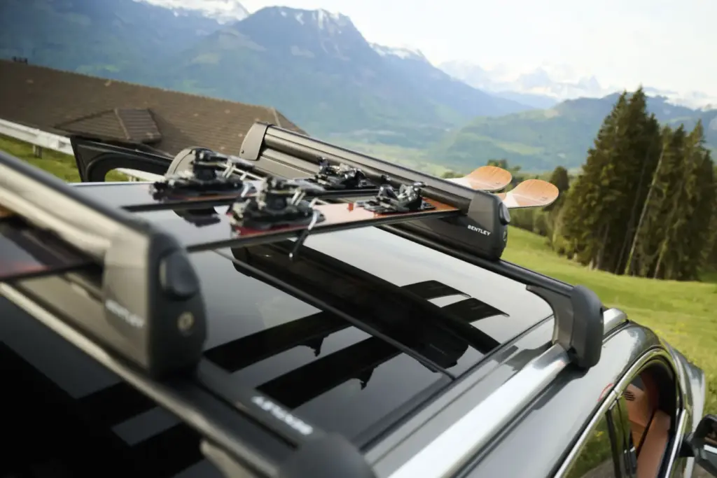 2026 bentley bentayga chalet edition 5 Motor16