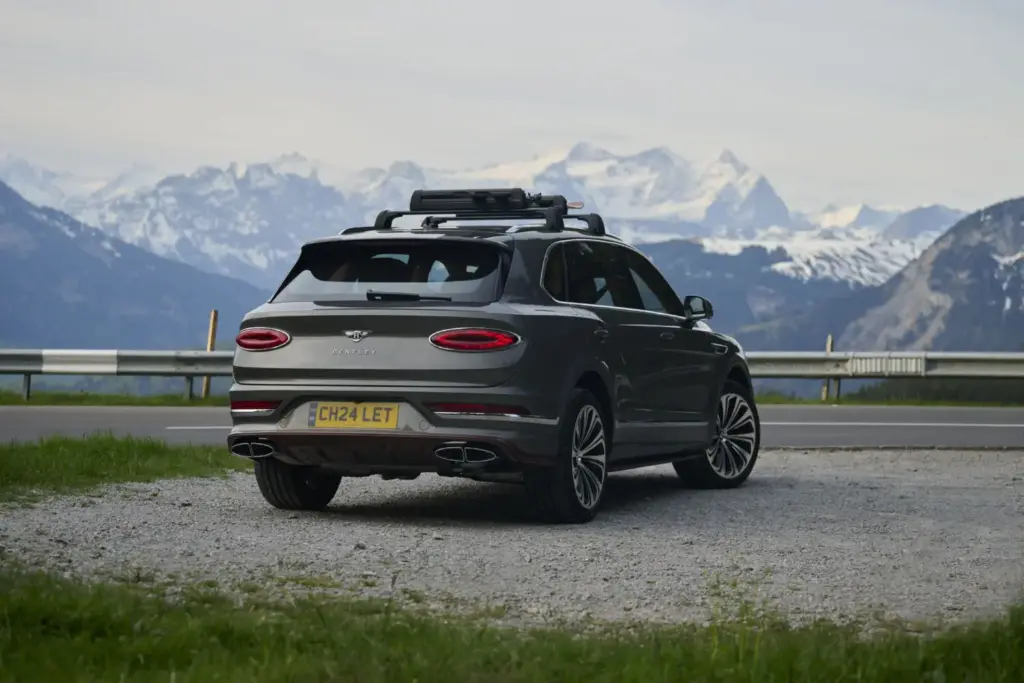 2026 bentley bentayga chalet edition 6 Motor16