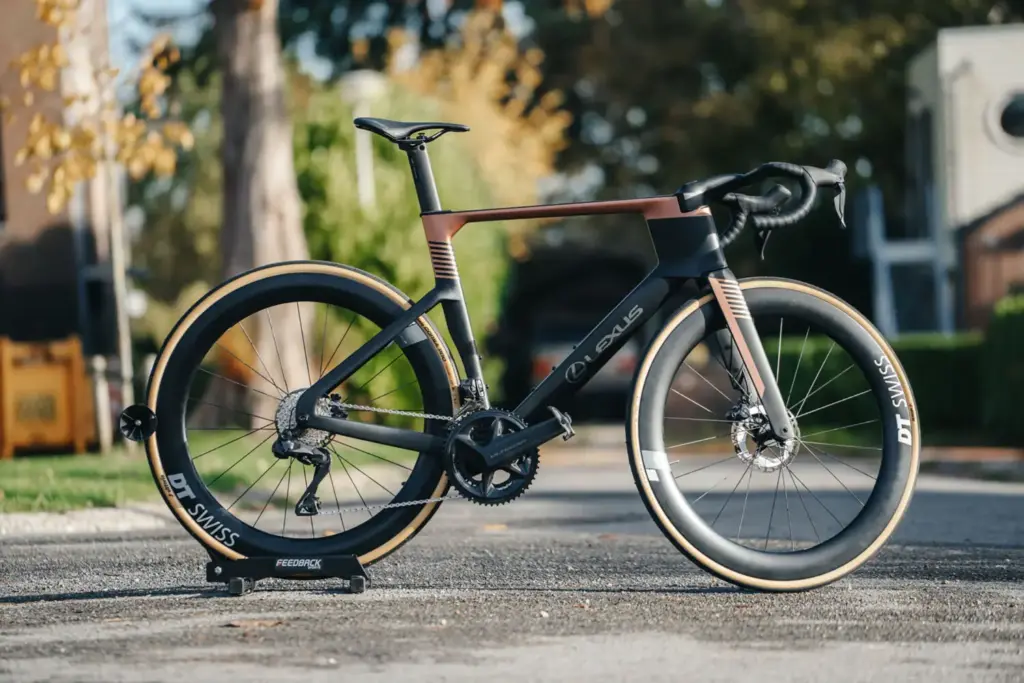 Race Bike: Lexus da el salto a las dos ruedas de la mano de Ridley 6 Motor16 2026 bicicleta lexus ridley 10 Motor16
