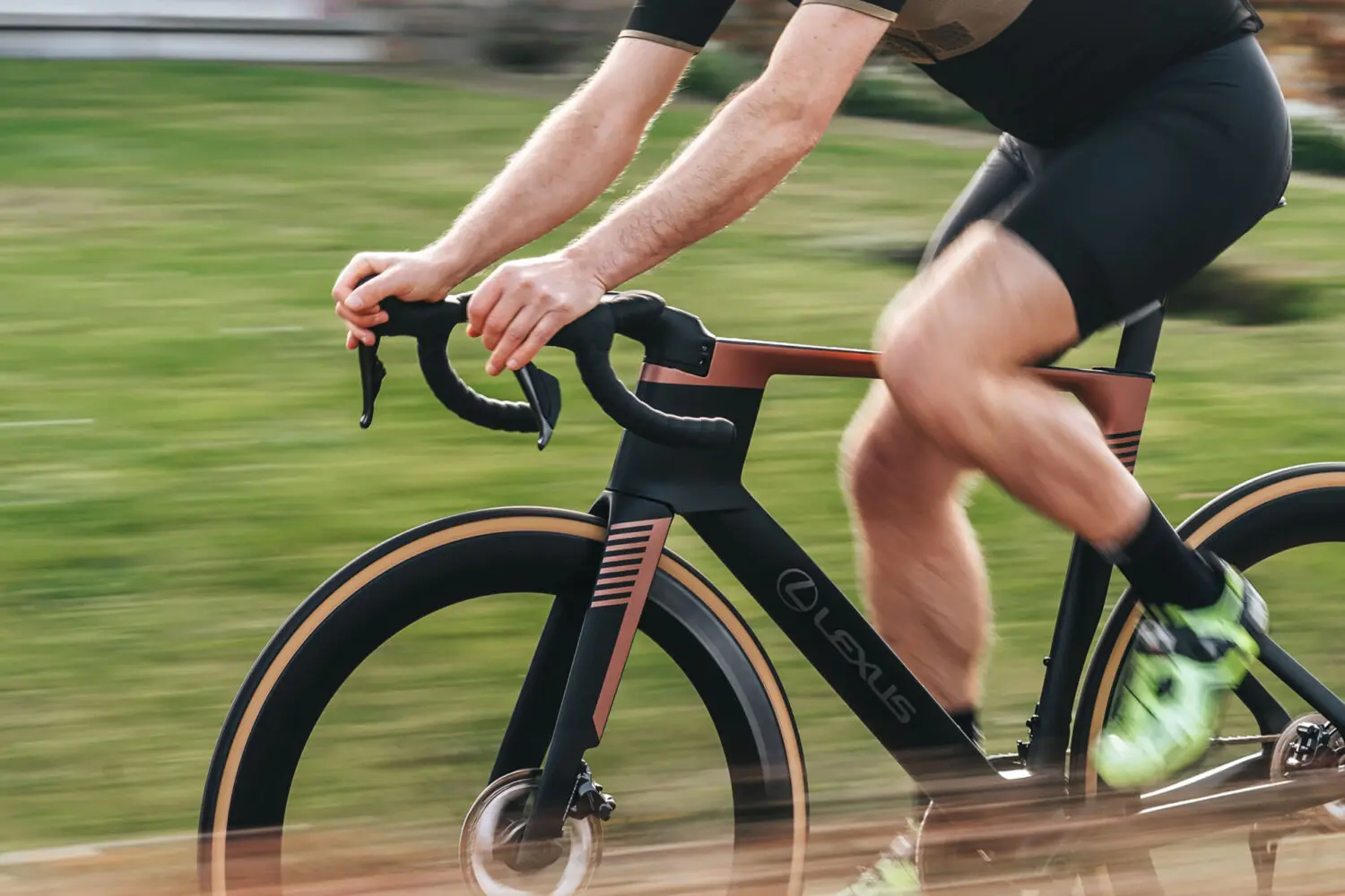 2026 Lexus Ride Bike. Imagen portada.
