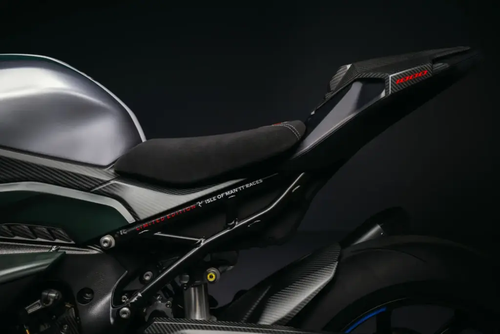 BMW deslumbra en el TT de la Isla de Man con esta M 1000 RR que lleva su nombre 23 Motor16 2026 bmw motorrad m 1000 rr isle of man tt 21 Motor16