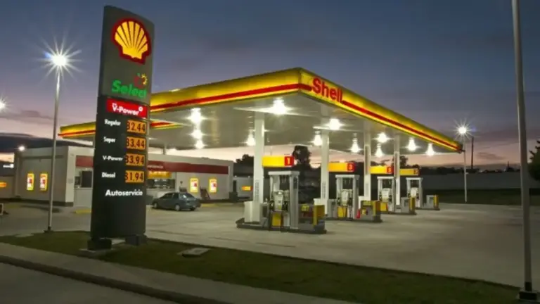 Diésel casi gratis: El error que Shell tardó horas en subsanar en su gasolinera