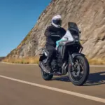 Aterriza la Honda NX500 E-Clutch: La moto con embrague automatizado que causa furor