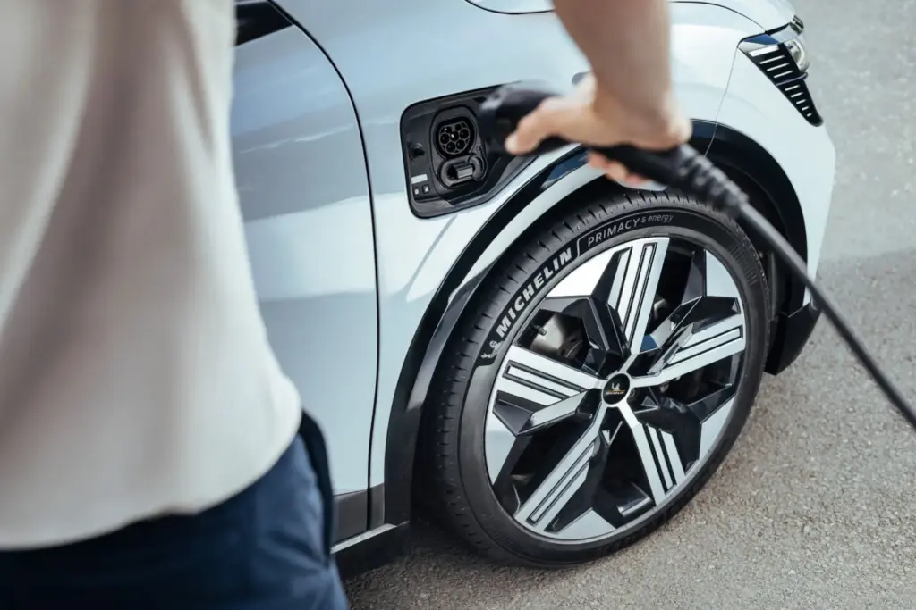 Probamos la nueva gama 2026 Récord Michelin 5 energía 2 Motor16