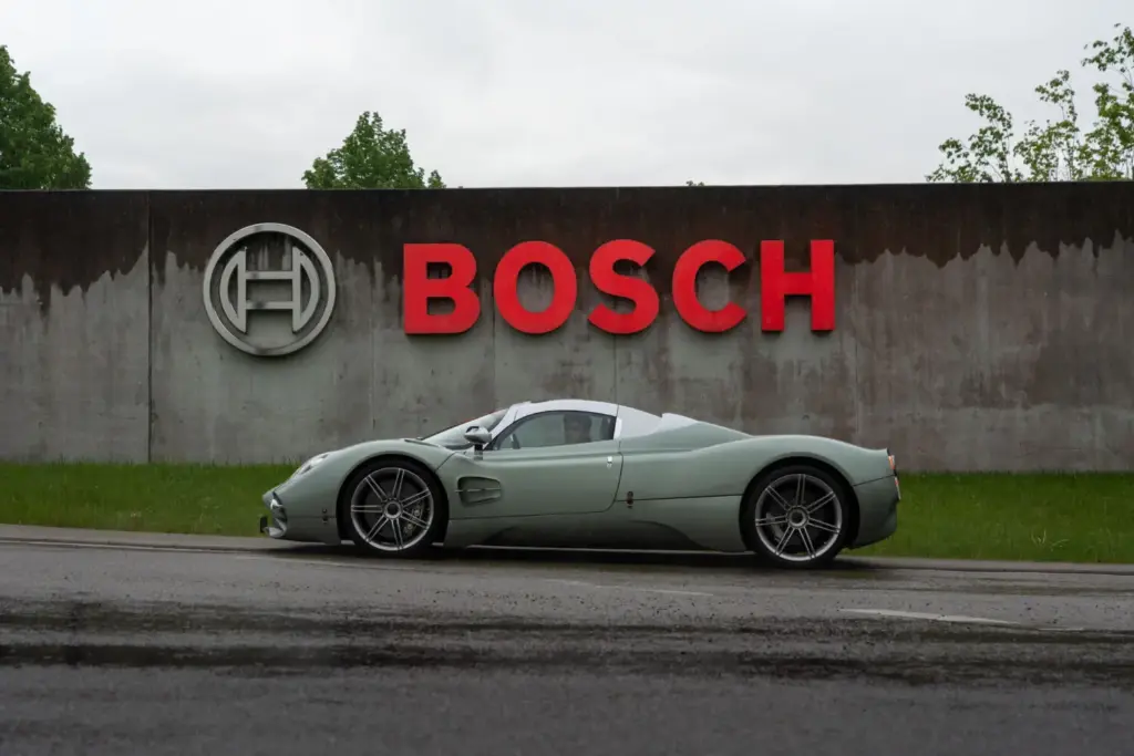 Pagani, Pirelli y Bosch conectados por la tecnología Cyber Tyre y un exclusivo Utopia 14 Motor16 2026 pirelli pagani bosch cyber tyre 15 Motor16