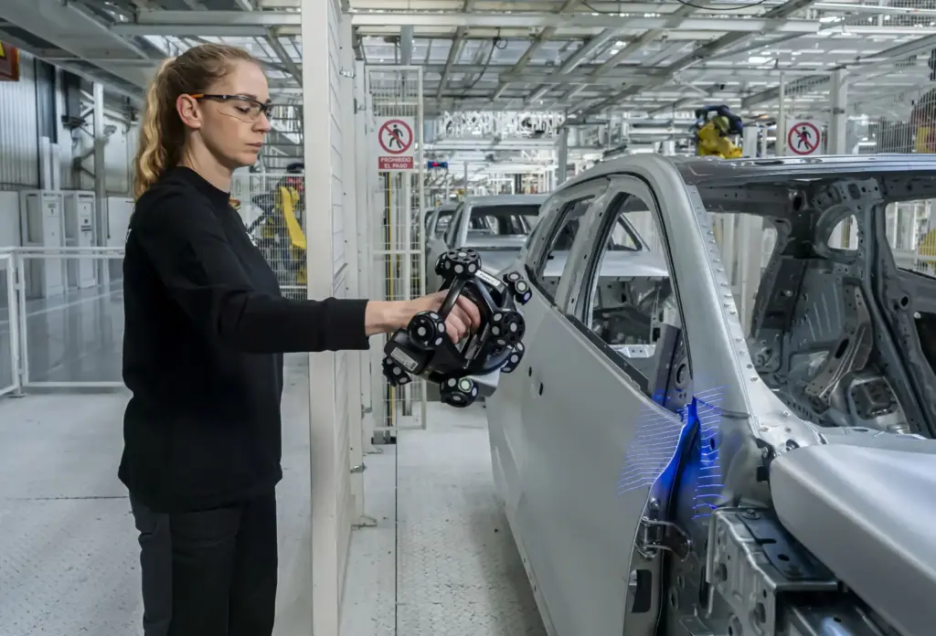 Renault apuntala su futuro eléctrico en España con el preacuerdo firmado con los sindicatos 8 Motor16 2027 acuerdo renault electricos espana 1 Motor16