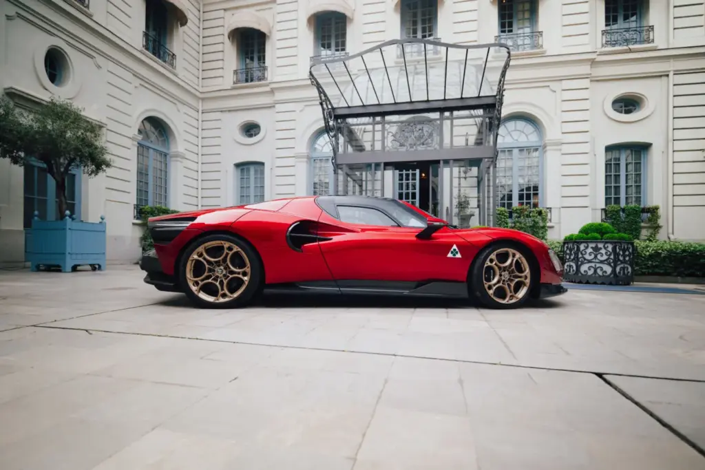 El proyecto del Alfa Romeo 33 Stradale contado por su diseñador, Alejandro Mesonero-Romanos 7 Motor16 ALFA 33 STRADALE ALEJANDRO MESONERO ROMANOS 1 Motor16