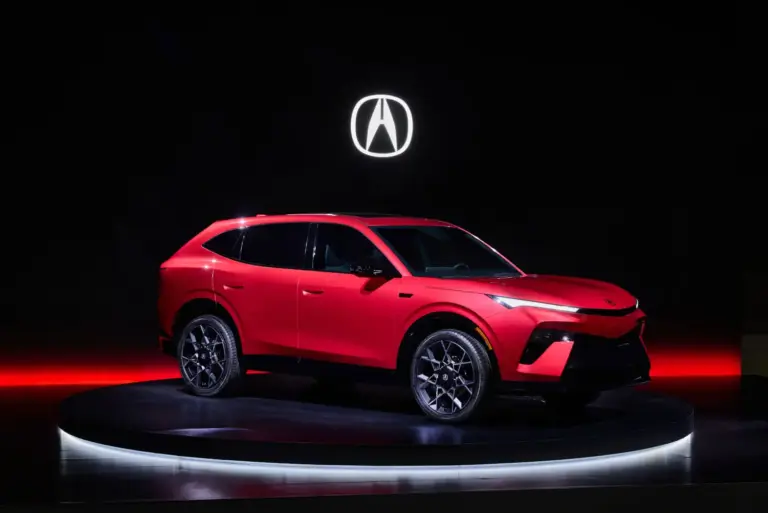 Acura acelera su ofensiva híbrida con una nueva generación de SUV y tecnología inteligente