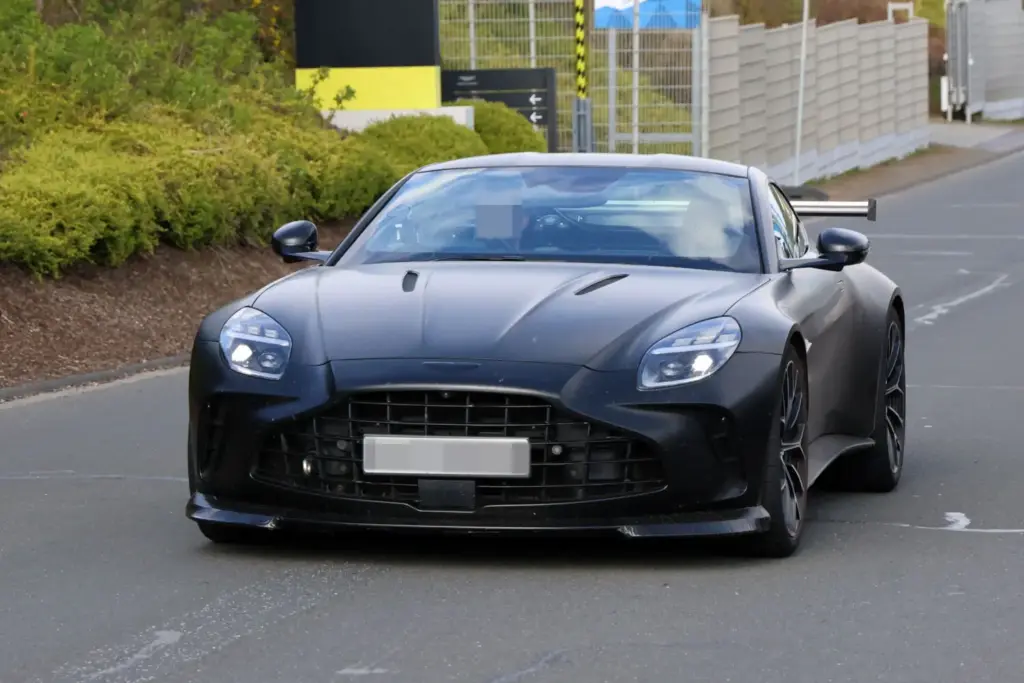 Aston Martin Vantage AMR 2027 1 Motor16