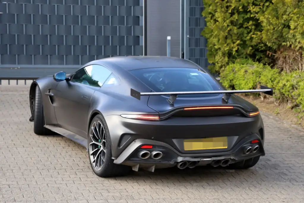 Aston Martin Vantage AMR 2027 14 Motor16