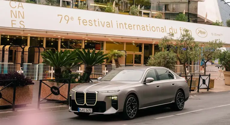 BMW lleva el futuro a Cannes: el nuevo Serie 7 debuta en Europa en el festival de cine más glamuroso del mundo
