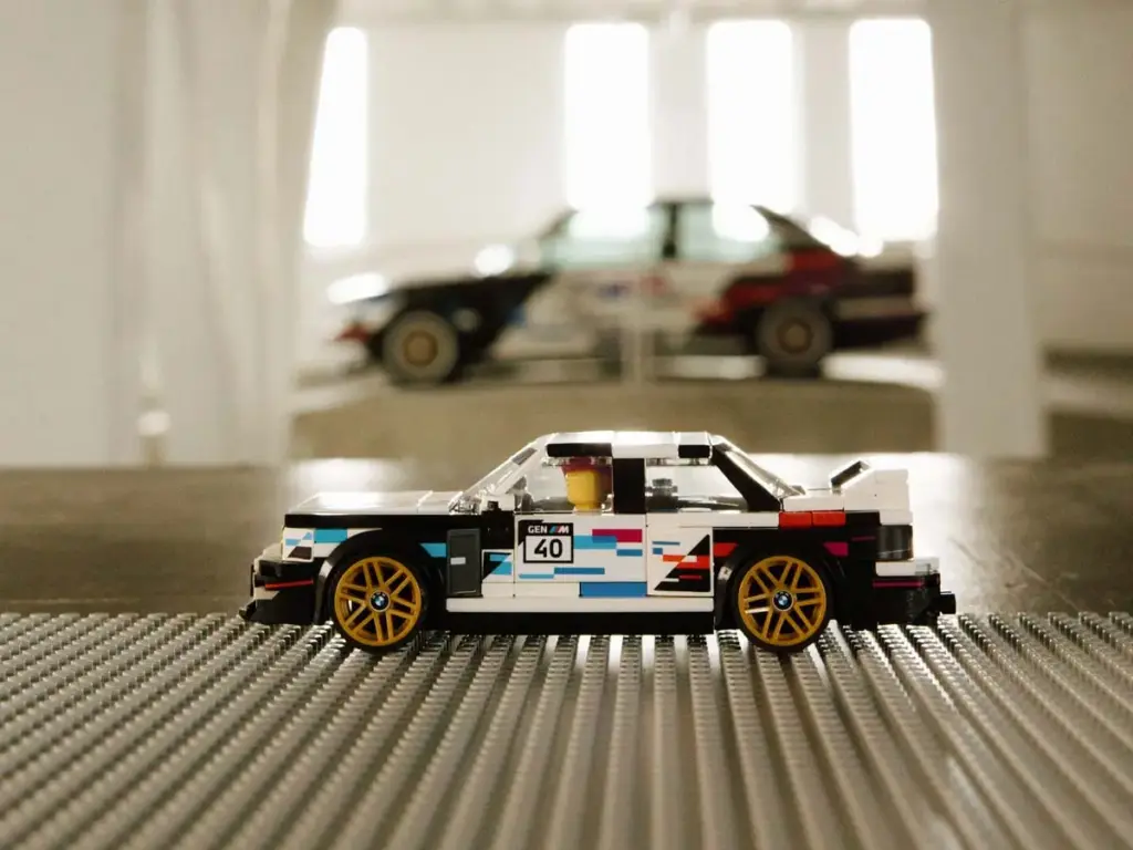 BMW y Lego se unen para celebrar el 40 aniversario del M3 E30 9 Motor16 BMW M3 E30 LEGO13 Motor16
