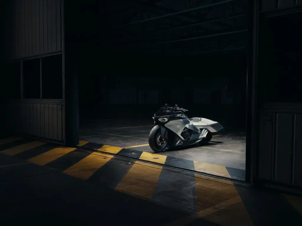 BMW Motorrad Vision K18: la reinterpretación más radical del seis cilindros bávaro 46 Motor16 BMW Motorrad Vision K18 13 Motor16