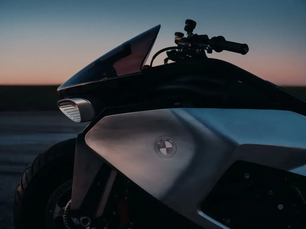 BMW Motorrad Vision K18: la reinterpretación más radical del seis cilindros bávaro 3 Motor16 BMW Motorrad Vision K18 31 Motor16