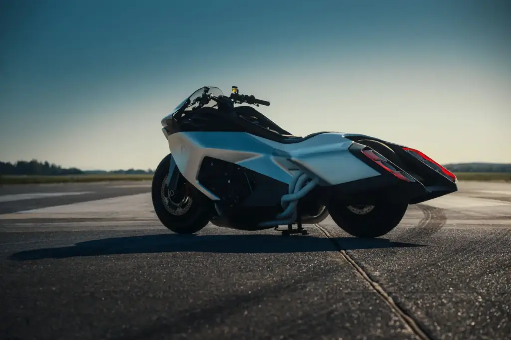 BMW Motorrad Vision K18: la reinterpretación más radical del seis cilindros bávaro 1 Motor16 BMW Motorrad Vision K18 (45)