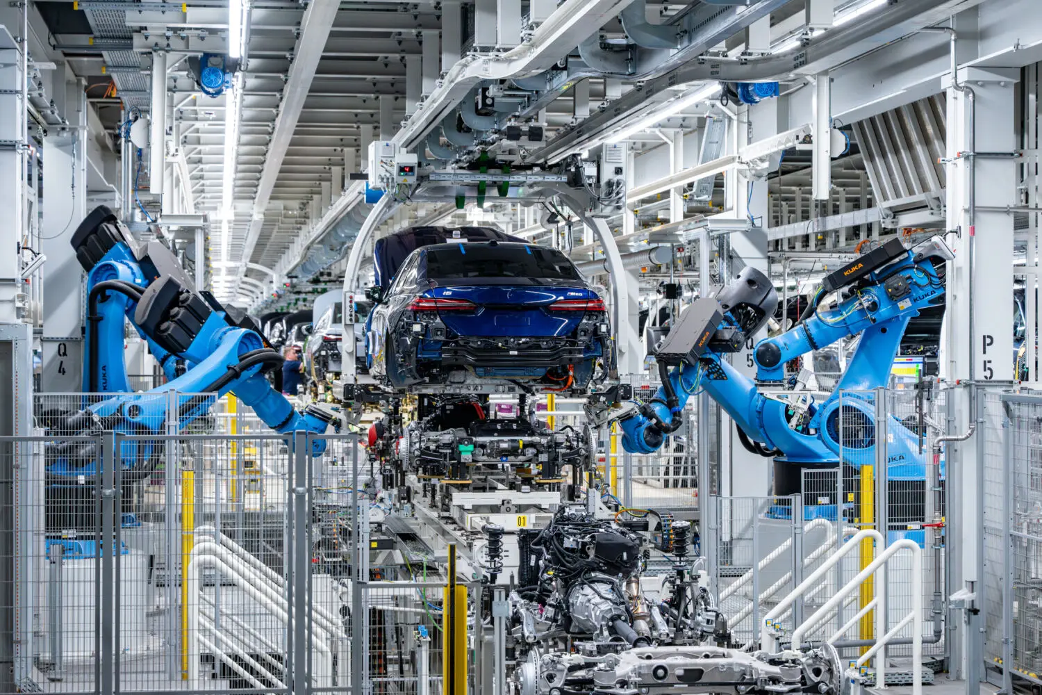 Descubren fabricación ilegal de BMW en Rusia: ensamblan X5, X6 y X7 a 130.000 euros