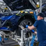 Recorte de costes de BMW en Alemania: despidos y menos variantes tras el desplome en China