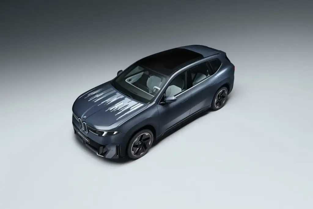 El BMW iX3 Flow Edition transforma el capó en una pantalla interactiva 1 Motor16 BMW iX3 Flow Edition 2 Motor16