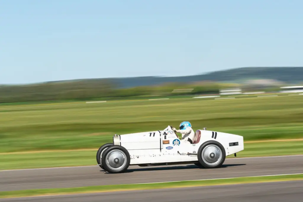 BUGATTI Type 35 Built to Race 13 Motor16