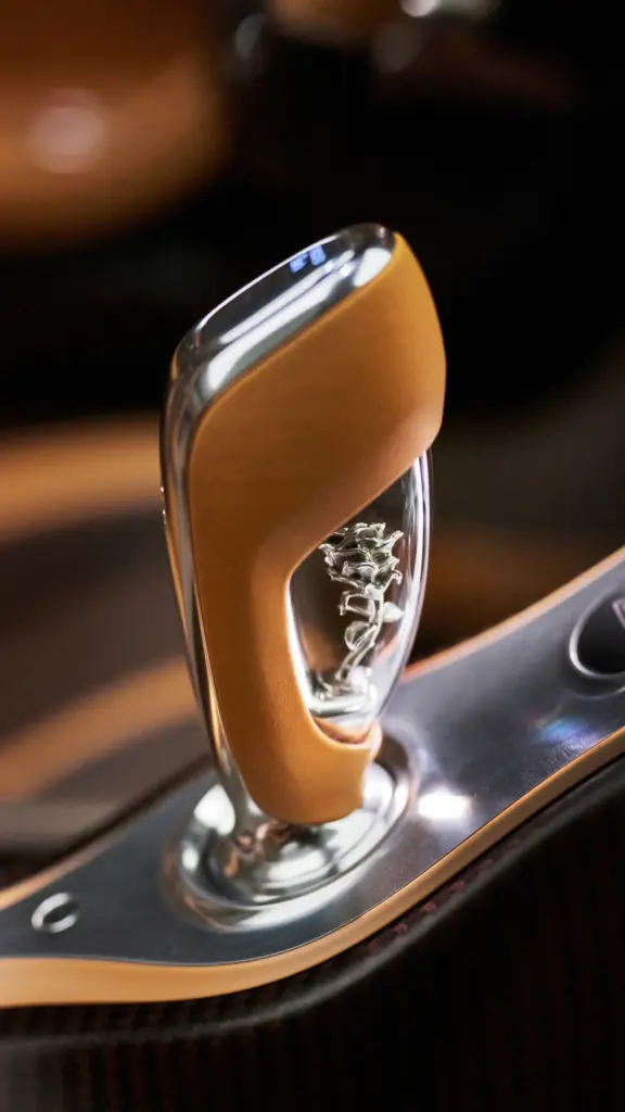 Bugatti W16 Mistral 'Le Retour du Jeune Prince': un encargo literario convertido en un coche único 2 Motor16 BUGATTI W16 Mistral Le Retour Du Jeune Prince 11 Motor16