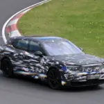 Bentley Barnato: el SUV eléctrico continúa su puesta a punto en Nürburgring