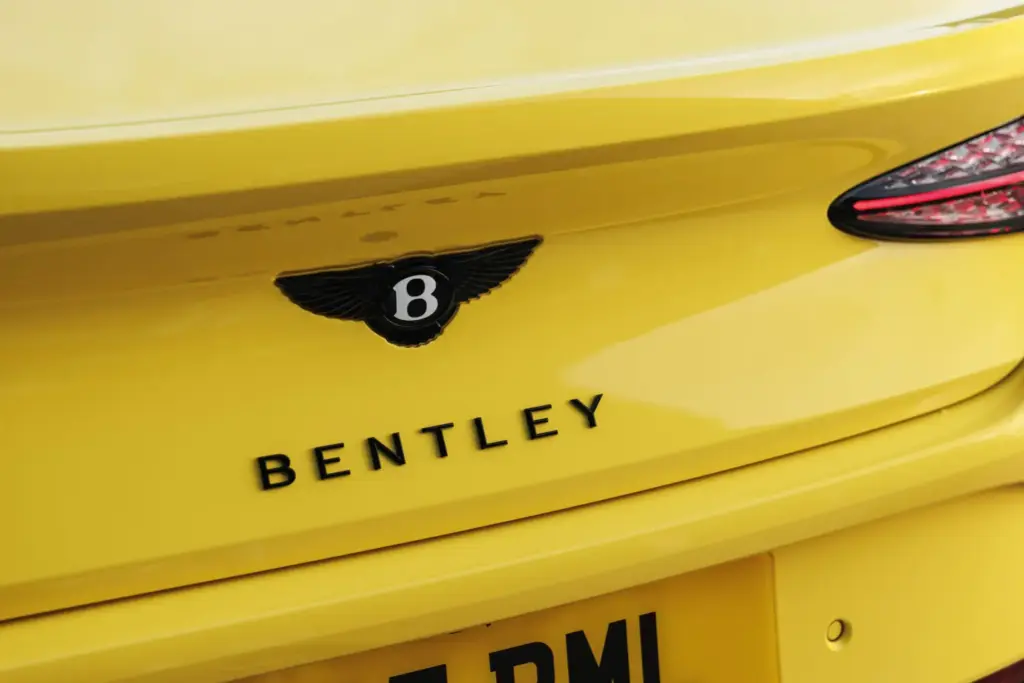 Primera prueba del Bentley Continental GTC S: Descapotable, impecable y con un escape Akrapovič 11 Motor16 Primera prueba del Bentley Continental GTC S: Descapotable, impecable y con un escape Akrapovič
