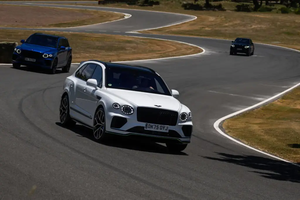 Primera prueba del Bentley Bentayga Speed: El último SUV de la vieja escuela 25 Motor16 Bentley bentayga speed Ascari 17 Motor16