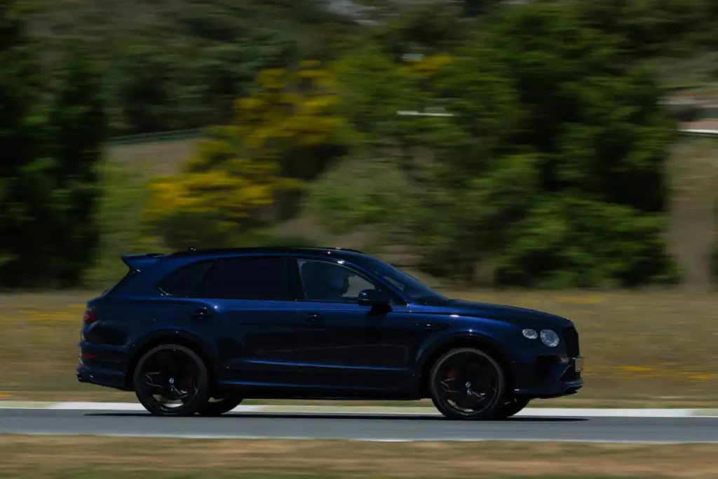 Primera prueba del Bentley Bentayga Speed: El último SUV de la vieja escuela 13 Motor16 Bentley bentayga speed Ascari 29 Motor16
