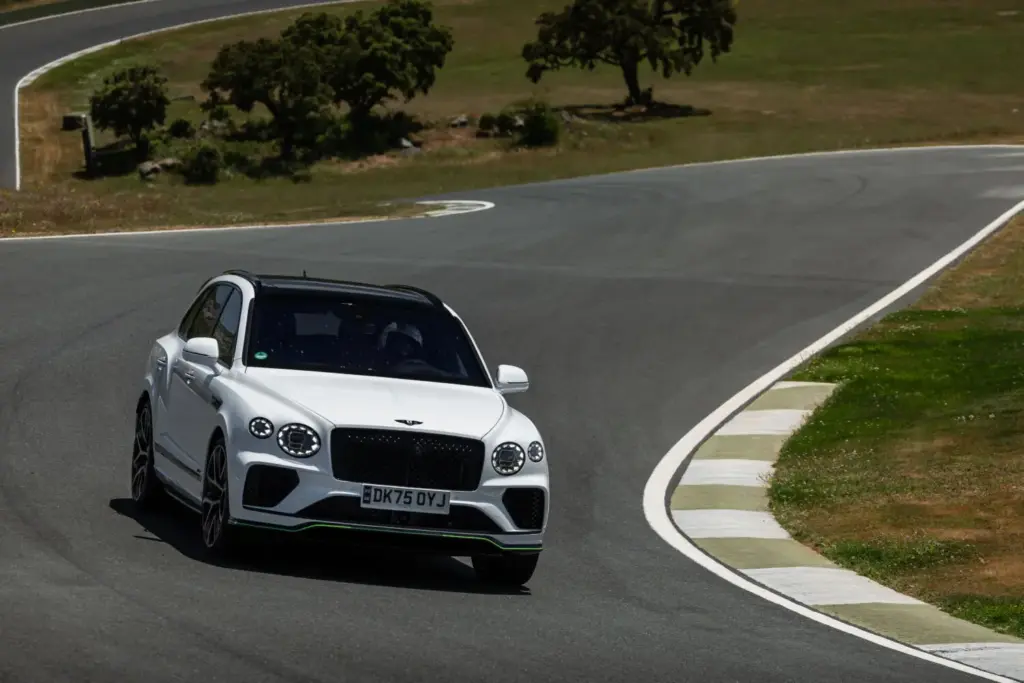 Primera prueba del Bentley Bentayga Speed: El último SUV de la vieja escuela 7 Motor16 Primera prueba del Bentley Bentayga Speed: El último SUV de la vieja escuela