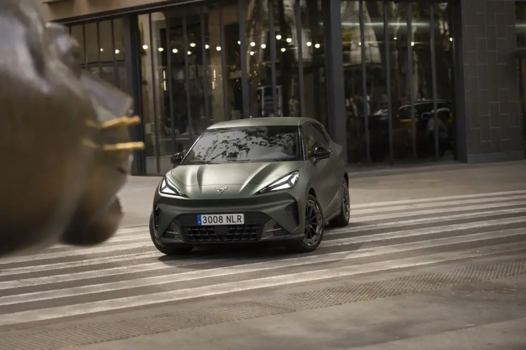 CUPRA RAVAL 226 10 Motor16