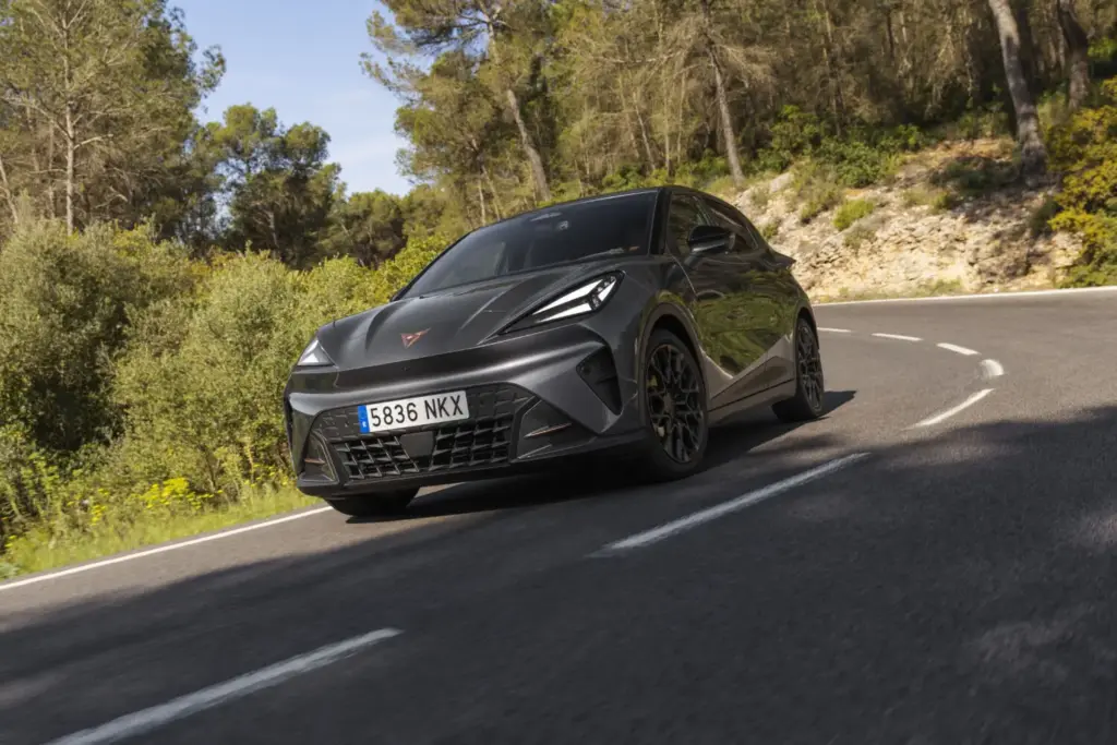 CUPRA RAVAL 226 33 Motor16