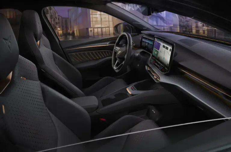 Cupra Raval: tecnología Android Automotive y conducción Nivel 2 para el urbano eléctrico