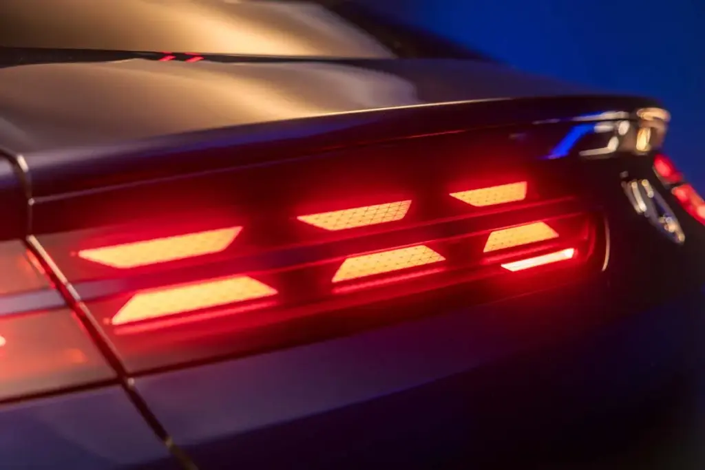 El DENZA Z9GT Chopard se ha presentado en Cannes: eléctrico, decorado con amatistas y con 1.150 CV 8 Motor16 DENZA Chopard Z9GT 3 Motor16