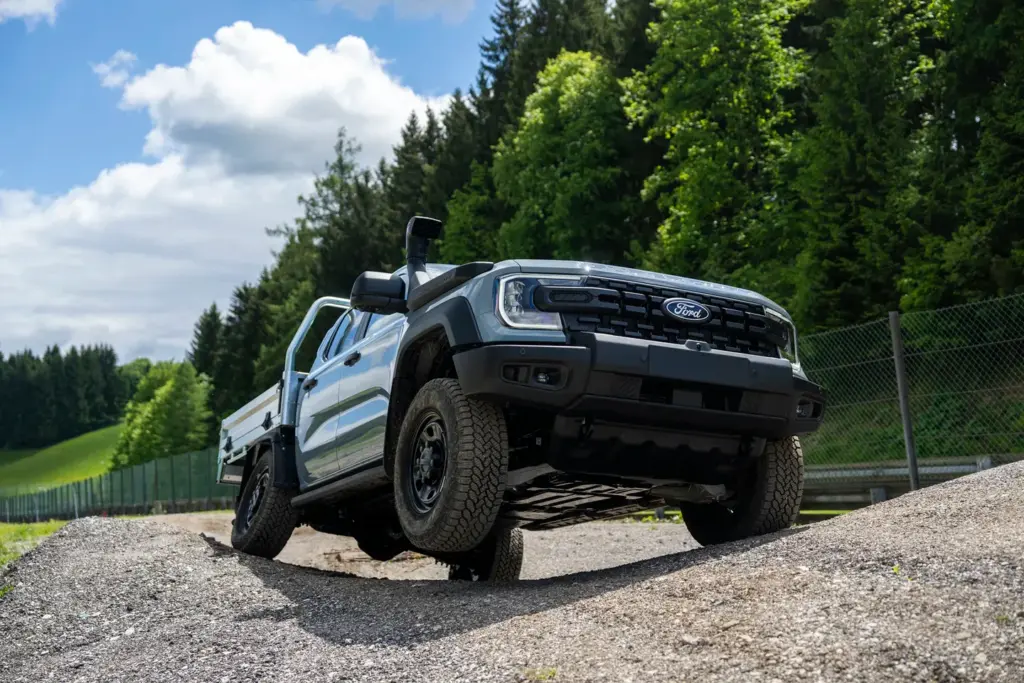 Ford Ranger Super Duty: la pick-up llevada a trabajos extremos 6 Motor16 Motor Ford Ranger Super Duty 416