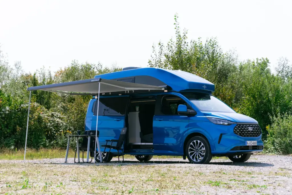 Ford Nugget o los 40 años de la Transit convertida en autocaravana 9 Motor16 Ford Nugget Hochdach 2025 24 Motor16