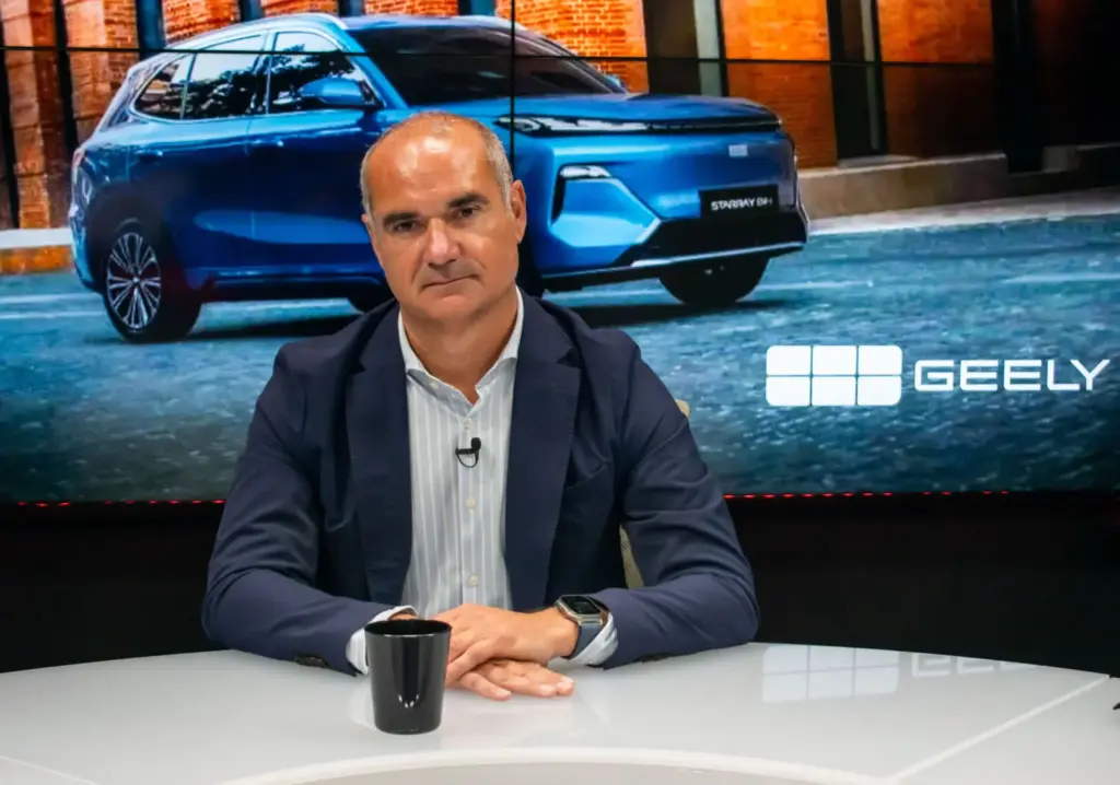 Geely aterriza en España con Cetelem como socio financiero y la ambición de redefinir el mercado del automóvil eléctrico 1 Motor16 GEELY CETELEM 4 Motor16