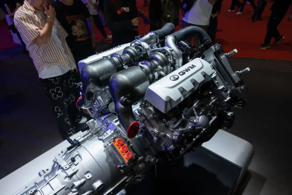El GWM Tank 700 desafía la corriente e incorpora un V8 sin complejos 18 Motor16 GWM Tank 700 V8 15 Motor16