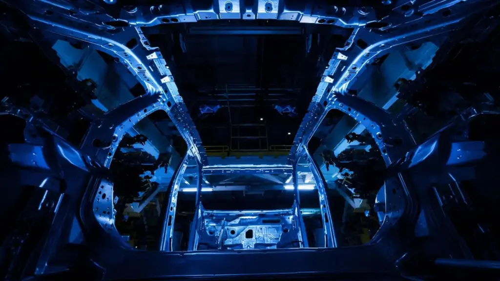 Geely acelera hacia la movilidad del futuro: desde satélites a vehículos voladores 5 Motor16 Geely Black Light Factory Motor16