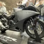 Honda CBR400R Four: el cuatro cilindros vuelve a la categoría 400 cc