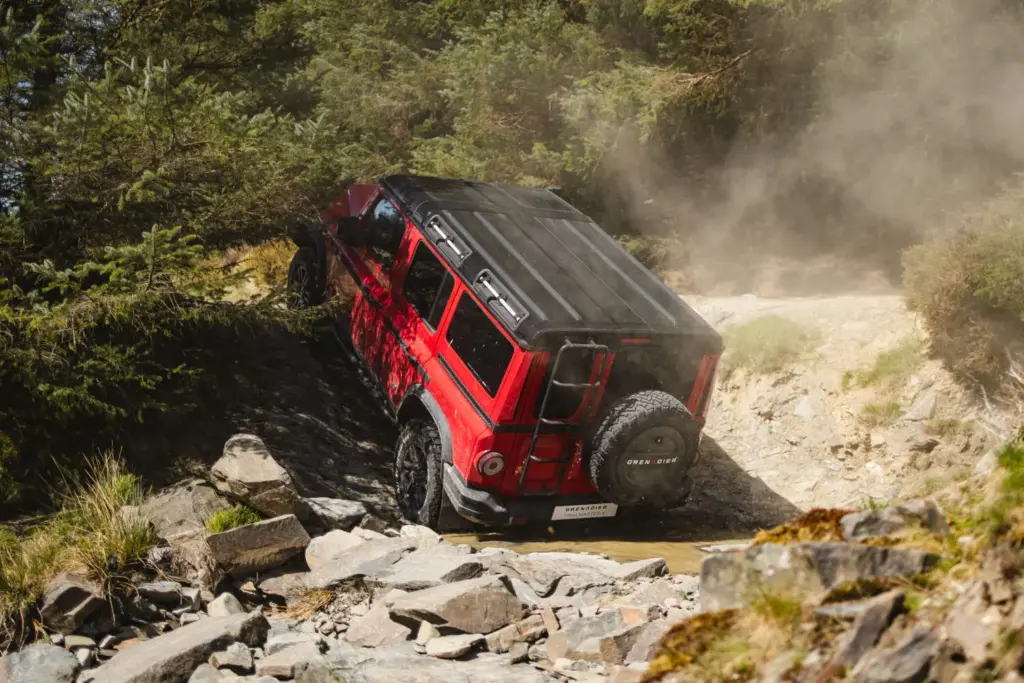 Las gamas Ineos Grenadier y Quartermaster recibe un acabado más extremo 3 Motor16 INEOS Grenadier Trialmaster X 07 Motor16