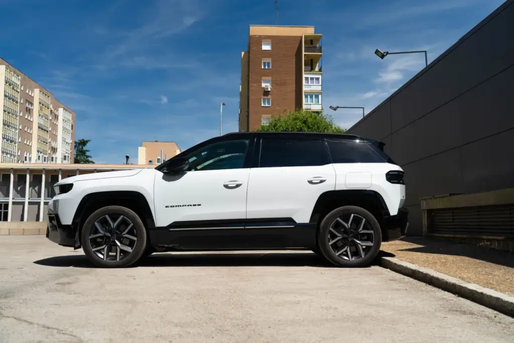 Primera prueba con el nuevo Jeep Compass Plug in 20 Motor16 Jeep Compass Connect 15 Motor16