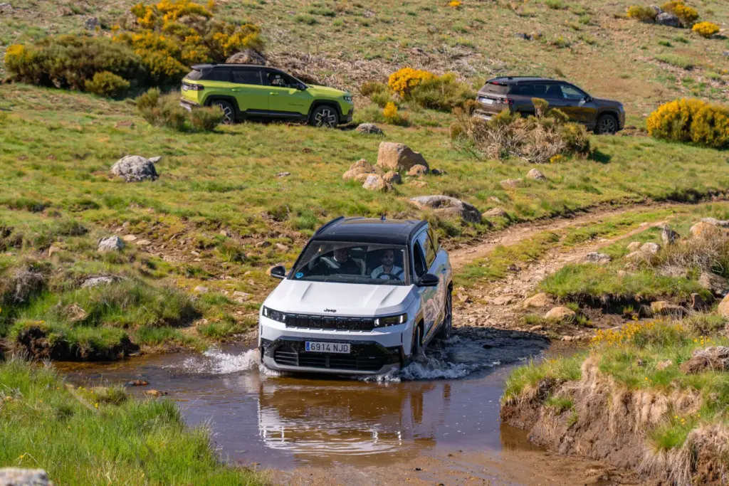 Primera prueba con el nuevo Jeep Compass Plug in 11 Motor16 Jeep Compass enchufable 6 motores16