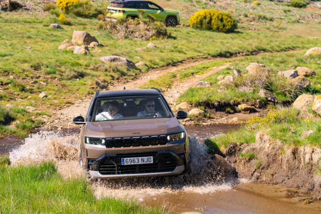 Primera prueba con el nuevo Jeep Compass Plug in 14 Motor16 Jeep Compass enchufable 9 Motor16